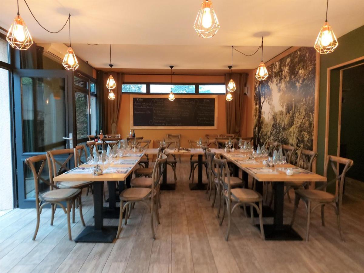 Hotel Restaurant Cirius Монтрон-ле-Бэн Экстерьер фото